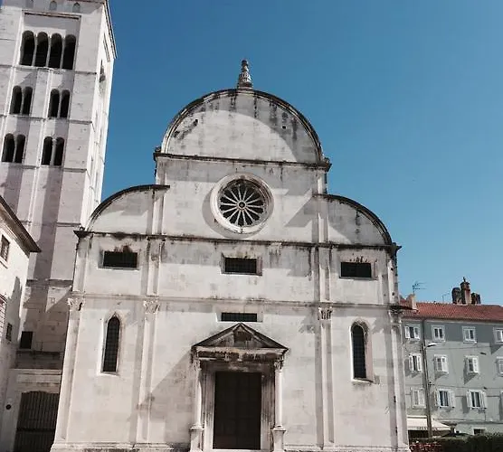 Primasrima Apartament *